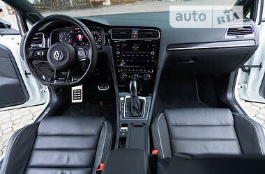 Хэтчбек Volkswagen Golf R 2019 в Днепре