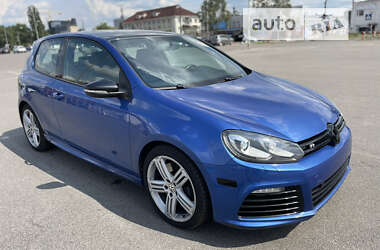 Хэтчбек Volkswagen Golf R 2012 в Киеве