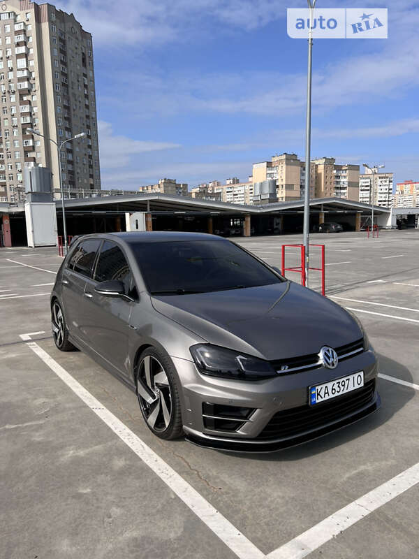 Хетчбек Volkswagen Golf R 2015 в Києві