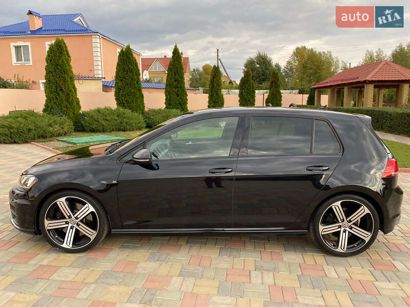 Хетчбек Volkswagen Golf R 2015 в Хорошеві