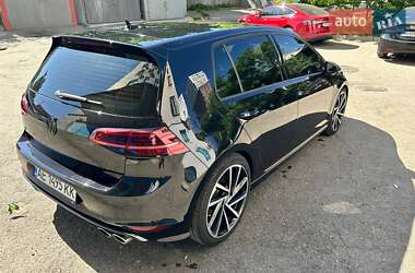 Хэтчбек Volkswagen Golf R 2016 в Днепре