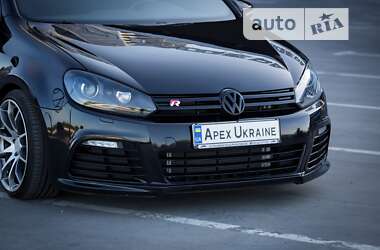Хэтчбек Volkswagen Golf R 2012 в Киеве