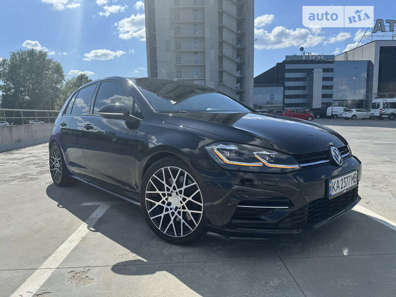 Volkswagen Golf R 2017