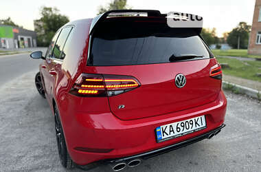 Хэтчбек Volkswagen Golf R 2019 в Киеве