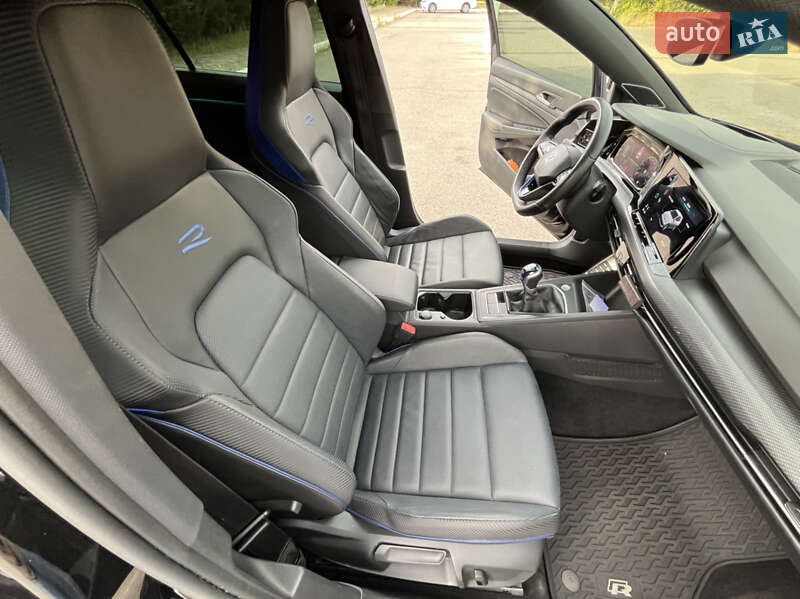Хэтчбек Volkswagen Golf R 2022 в Днепре