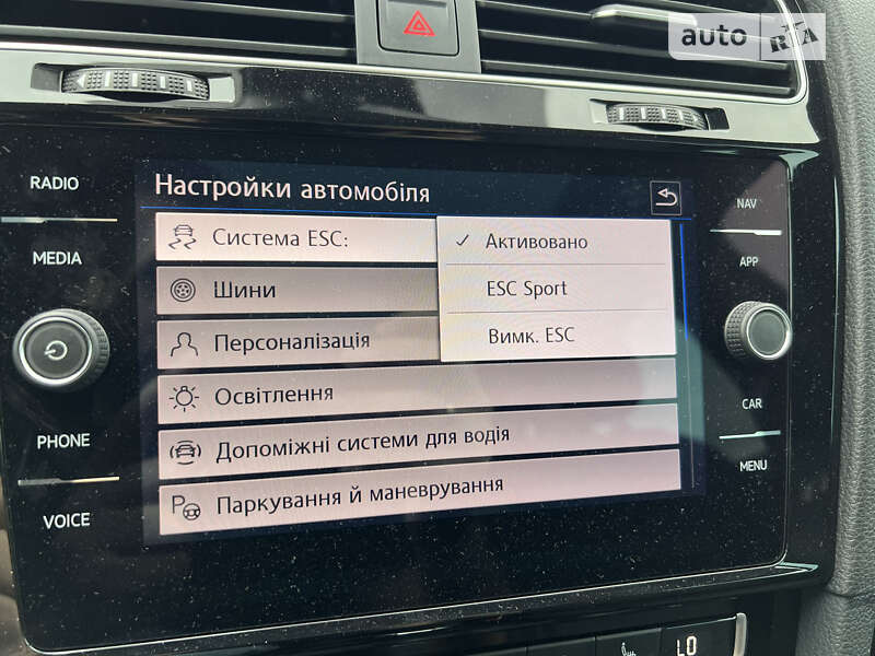 Універсал Volkswagen Golf R 2019 в Ковелі