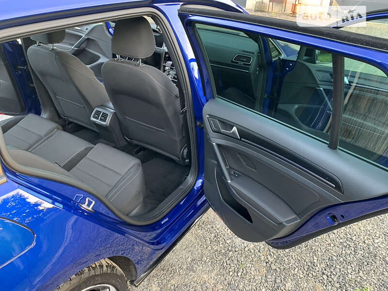 Універсал Volkswagen Golf R 2019 в Ковелі