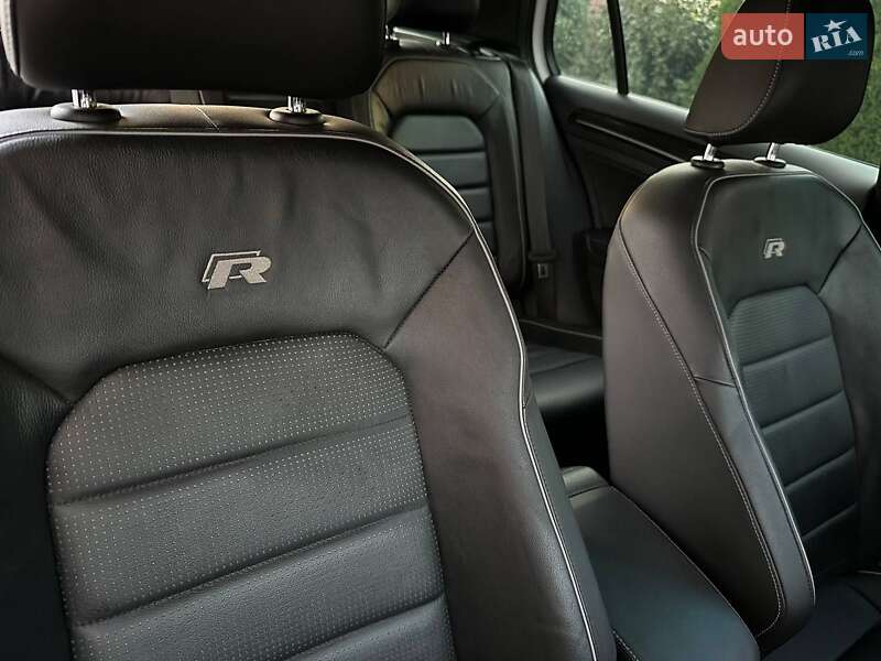 Хэтчбек Volkswagen Golf R 2018 в Ивано-Франковске
