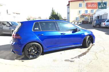 Хэтчбек Volkswagen Golf R 2016 в 