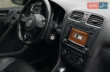 Хетчбек Volkswagen Golf R 2012 в 