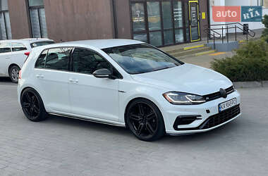 Хетчбек Volkswagen Golf R 2018 в 