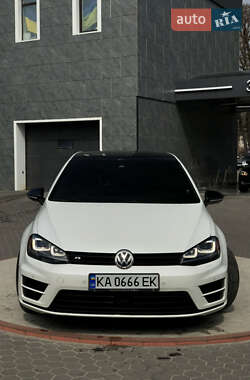 Хэтчбек Volkswagen Golf R 2015 в Броварах