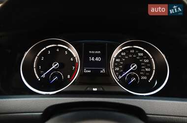 Хетчбек Volkswagen Golf R 2017 в 