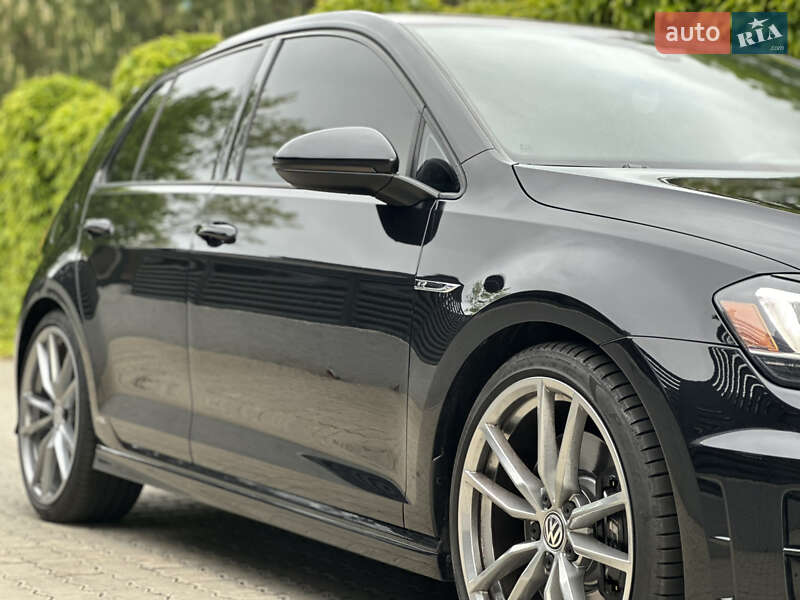Хэтчбек Volkswagen Golf R 2016 в Одессе