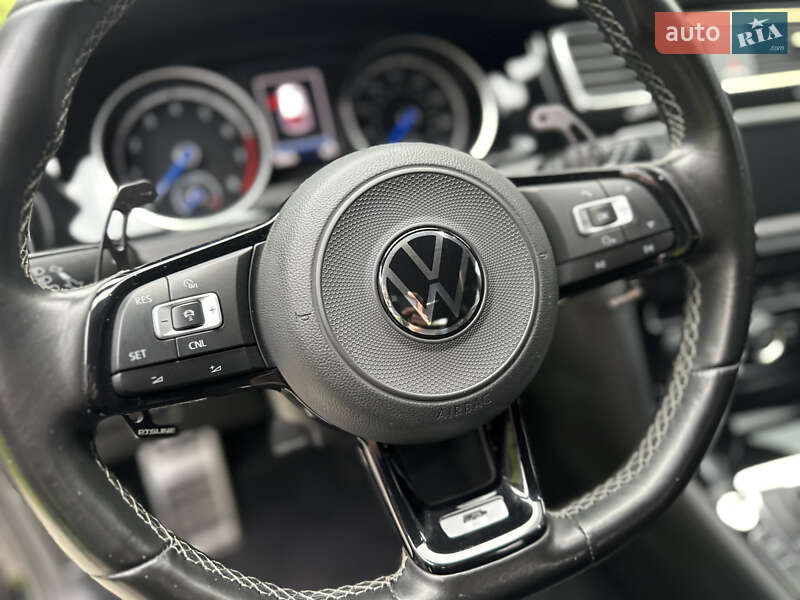 Хэтчбек Volkswagen Golf R 2016 в Одессе