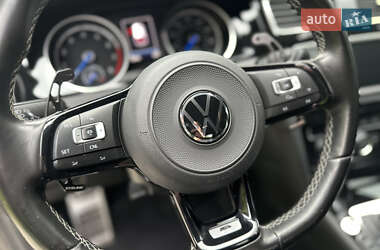 Хетчбек Volkswagen Golf R 2016 в 