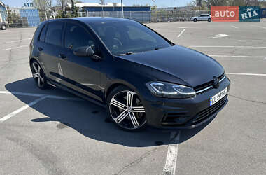 Хетчбек Volkswagen Golf R 2015 в Києві