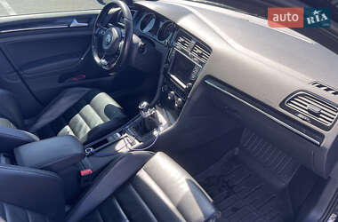 Хетчбек Volkswagen Golf R 2015 в 