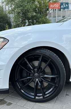 Хетчбек Volkswagen Golf R 2017 в 