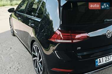 Хэтчбек Volkswagen Golf R 2019 в 