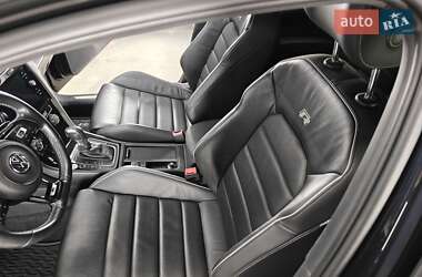 Хэтчбек Volkswagen Golf R 2019 в 