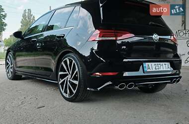 Хэтчбек Volkswagen Golf R 2019 в 