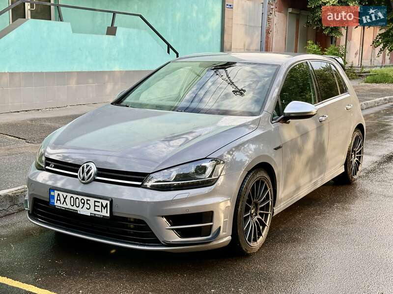 Хэтчбек Volkswagen Golf R 2016 в Харькове