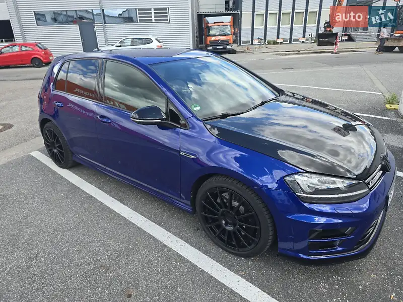 Volkswagen Golf R