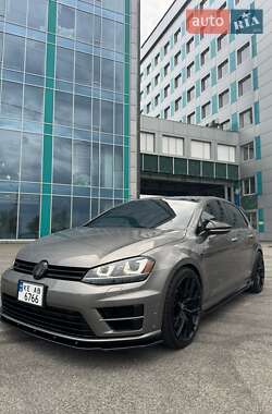 Хетчбек Volkswagen Golf R 2016 в Дніпрі