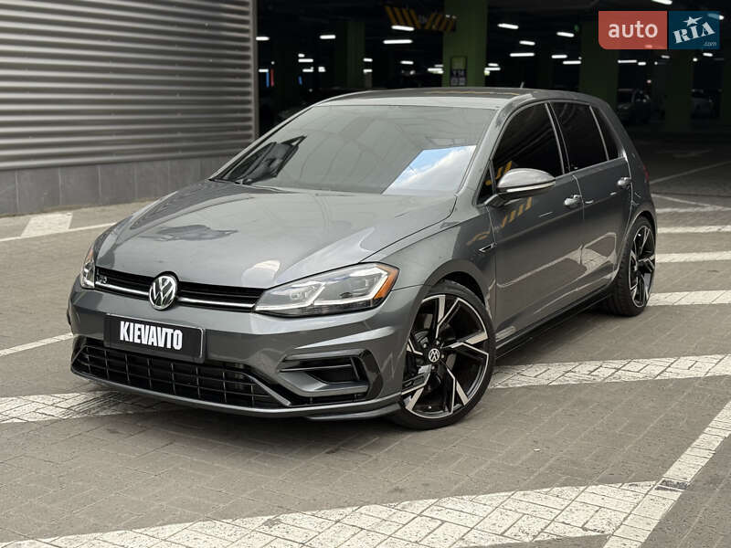 Хэтчбек Volkswagen Golf R 2019 в 