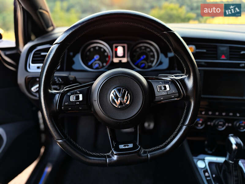 Хетчбек Volkswagen Golf R 2015 в Києві