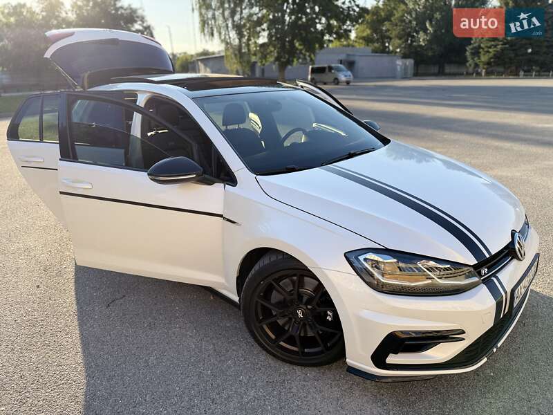 Хэтчбек Volkswagen Golf R 2018 в Харькове
