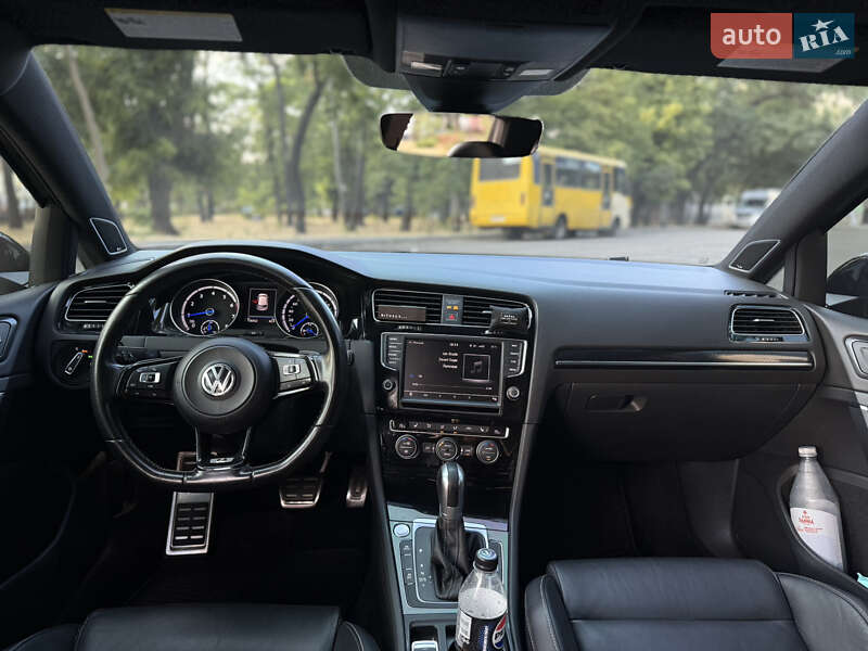 Хэтчбек Volkswagen Golf R 2016 в Одессе