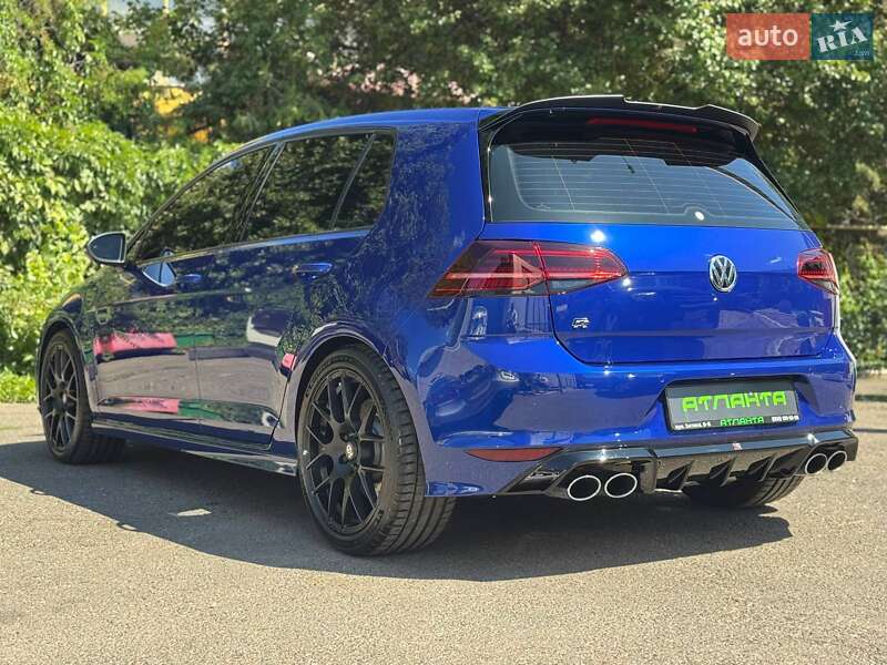 Хэтчбек Volkswagen Golf R 2017 в Одессе