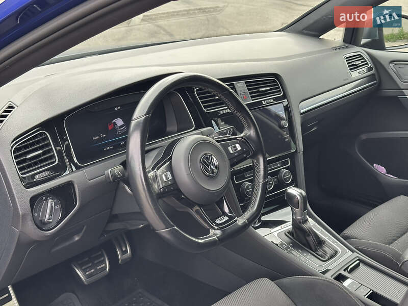 Хэтчбек Volkswagen Golf R 2018 в Киеве фото 11 Хэтчбек Volkswagen Golf R 2018 в Киеве