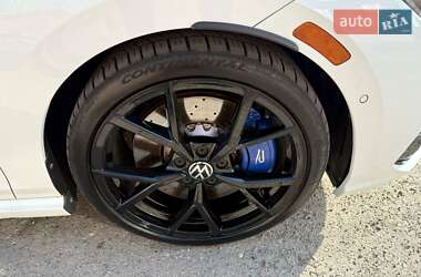 Хэтчбек Volkswagen Golf R 2024 в 