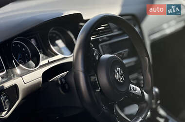 Хэтчбек Volkswagen Golf R 2014 в 