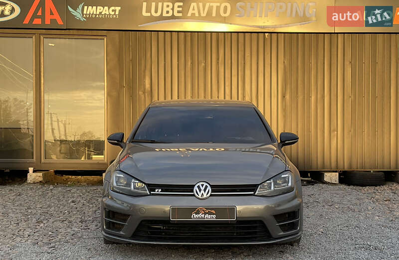 Хетчбек Volkswagen Golf R 2015 в Львові