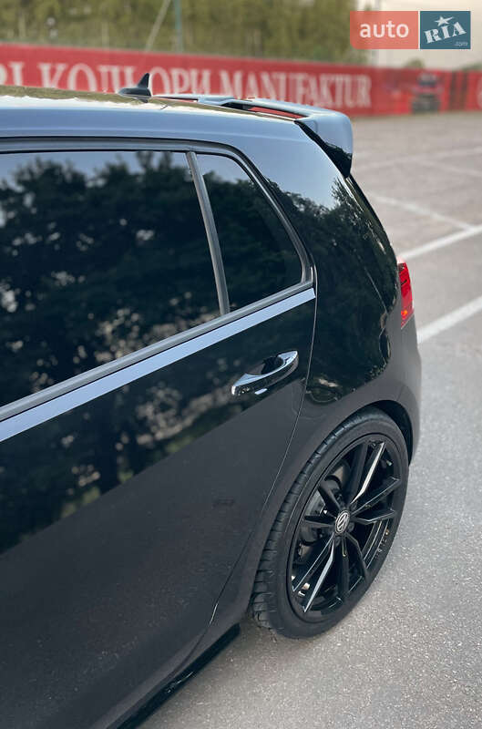 Хетчбек Volkswagen Golf R 2019 в Києві фото 17 Хетчбек Volkswagen Golf R 2019 в Києві