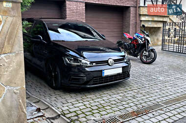 Хэтчбек Volkswagen Golf R 2019 в 