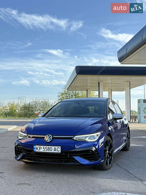 Хэтчбек Volkswagen Golf R 2022 в 