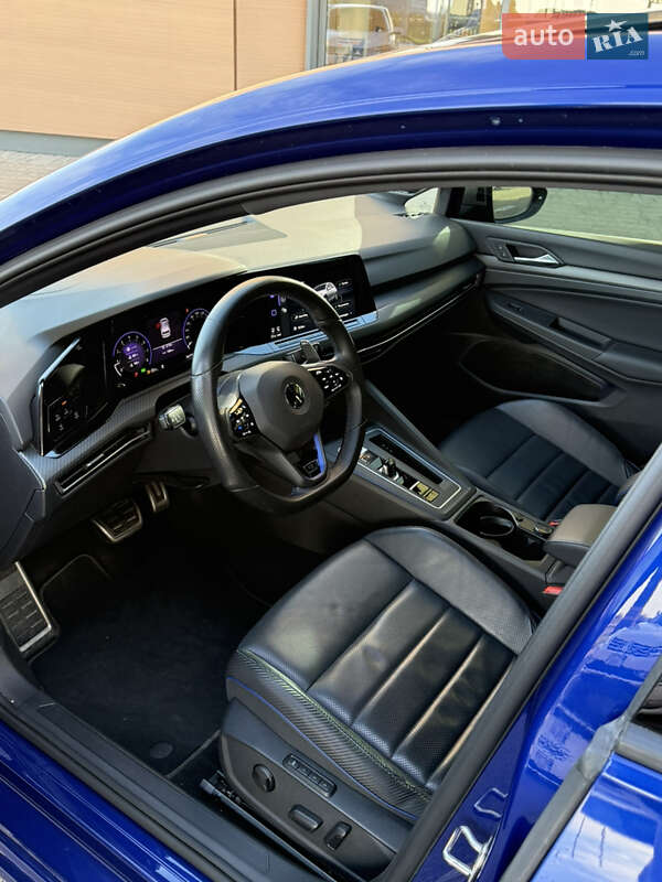 Хетчбек Volkswagen Golf R 2022 в Дніпрі фото 25 Хетчбек Volkswagen Golf R 2022 в Дніпрі