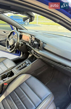 Хэтчбек Volkswagen Golf R 2022 в 