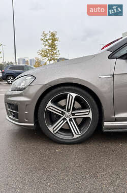 Хэтчбек Volkswagen Golf R 2015 в 