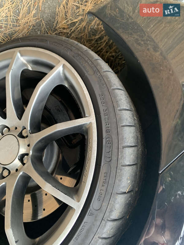 Хетчбек Volkswagen Golf R 2012 в Києві