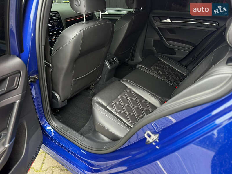 Хэтчбек Volkswagen Golf R 2014 в Киеве фото 63 Хэтчбек Volkswagen Golf R 2014 в Киеве