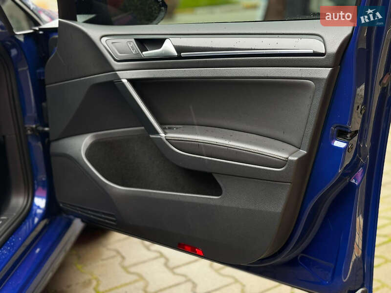 Хэтчбек Volkswagen Golf R 2014 в Киеве фото 68 Хэтчбек Volkswagen Golf R 2014 в Киеве