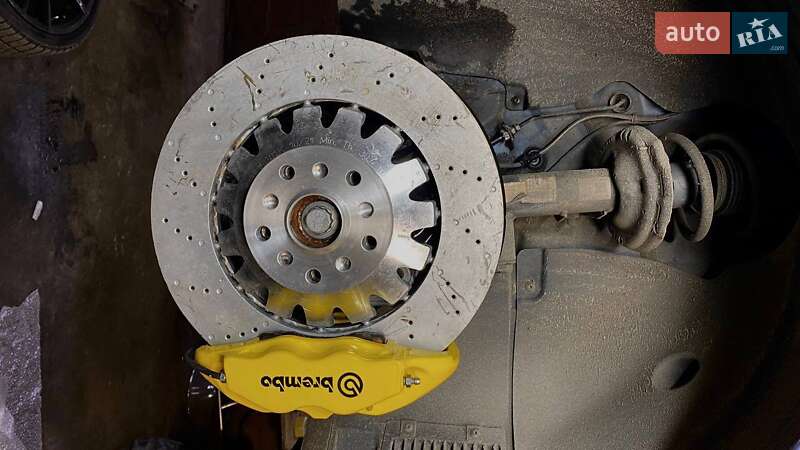 Хэтчбек Volkswagen Golf R 2019 в Киеве