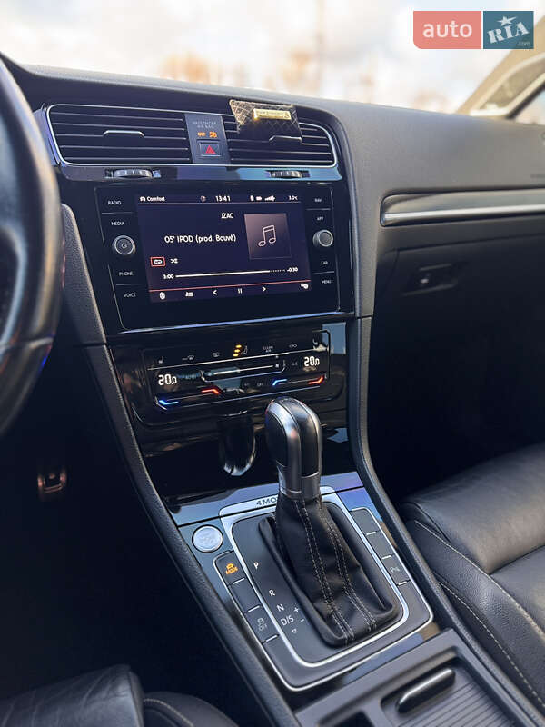 Хэтчбек Volkswagen Golf R 2015 в Житомире