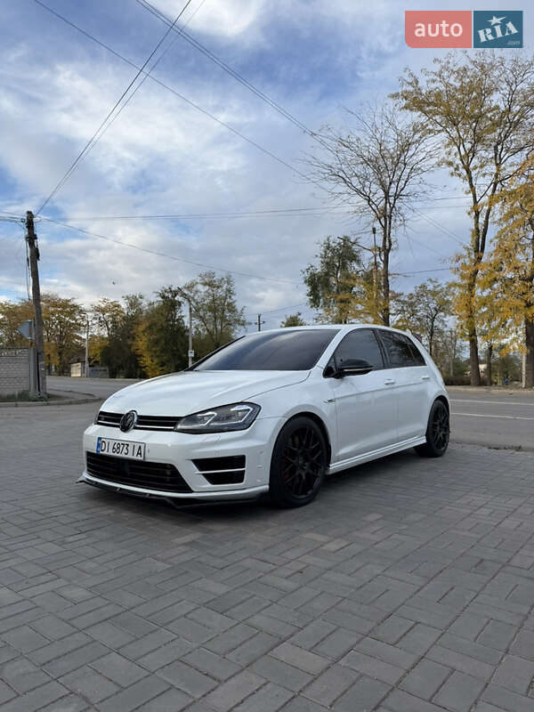 Хэтчбек Volkswagen Golf R 2017 в Кривом Роге фото 3 Хэтчбек Volkswagen Golf R 2017 в Кривом Роге